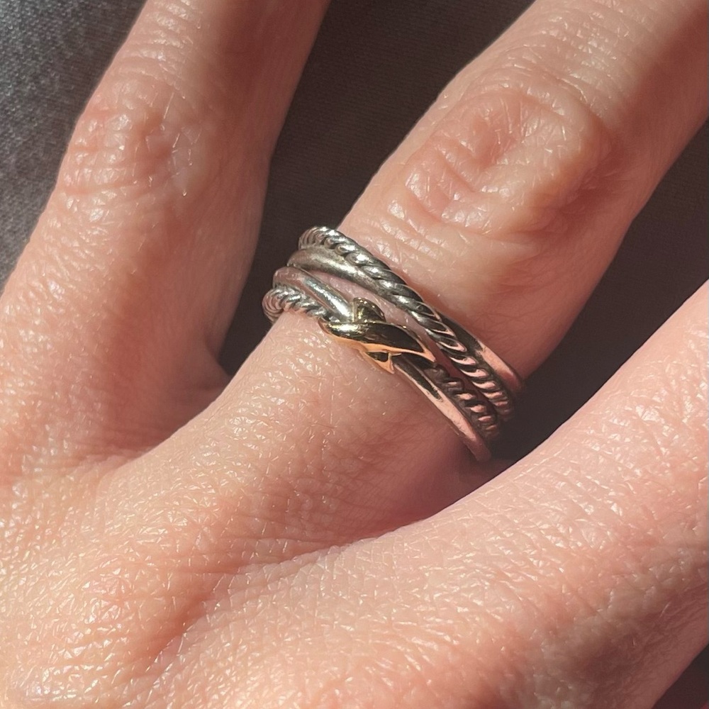David Yurman X Crossover Band Ring
Sterling Silver w/18K Gold Size 7
Retail $295